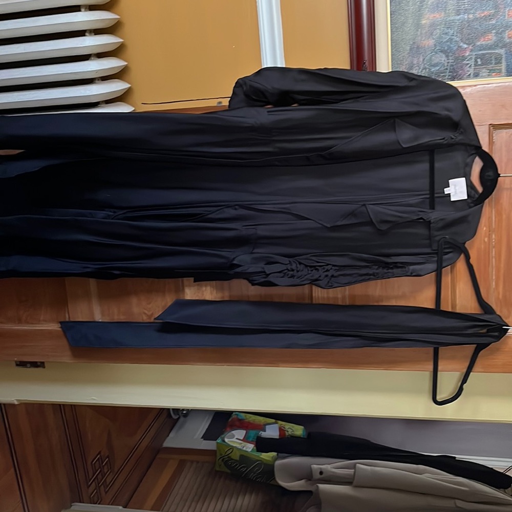 Light jacket coat silk mix used once black M/L purchased at high end boutique